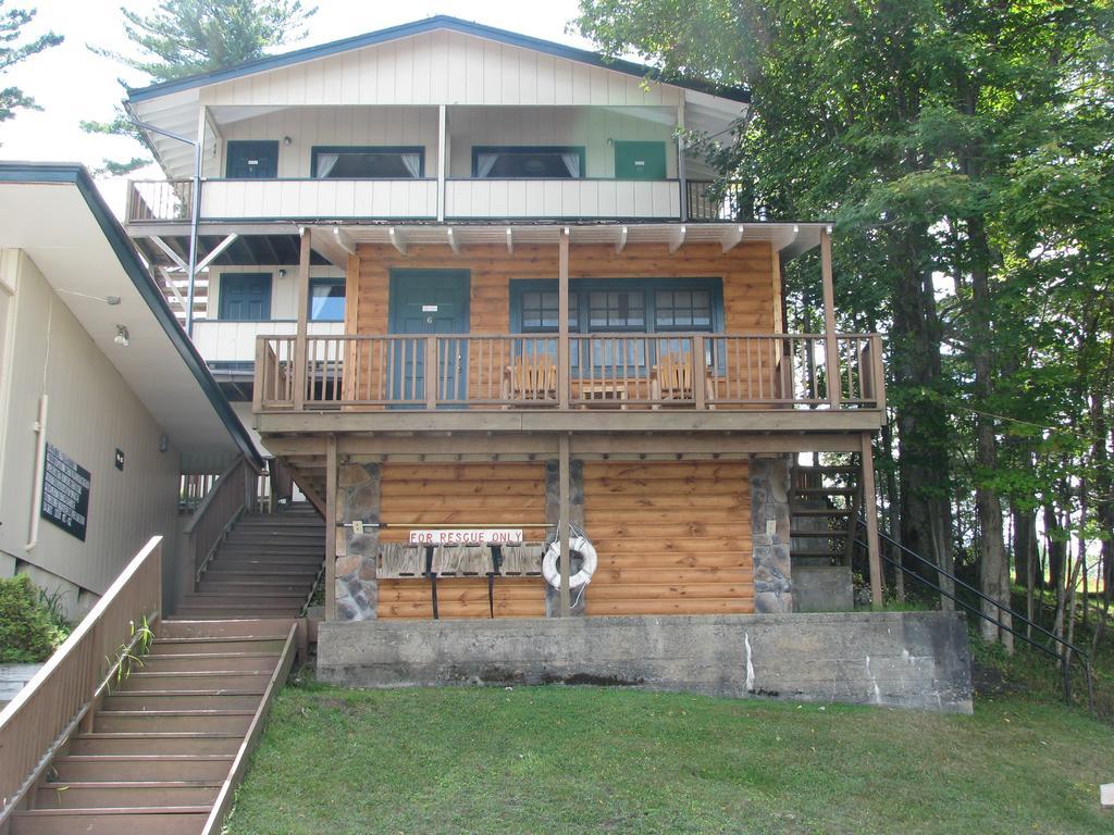 Pine Knoll Hotel Lakeside Lodge & Cabin Олд-Фордж Екстер'єр фото
